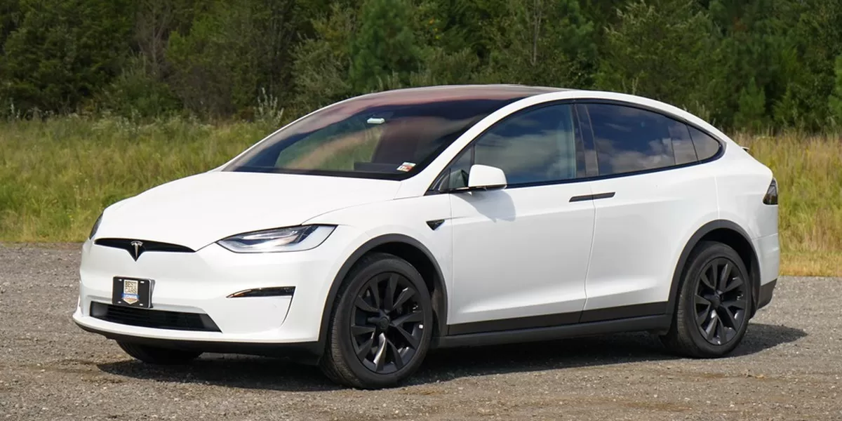 Strategi Ekspansi Bisnis Tesla dalam Industri Kendaraan Listrik Global